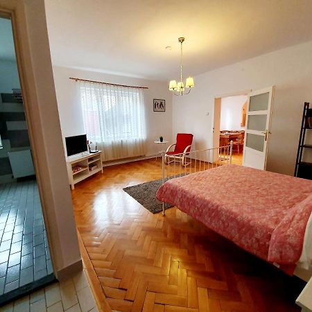 Luk Old Town Apartment Sibiu Eksteriør billede