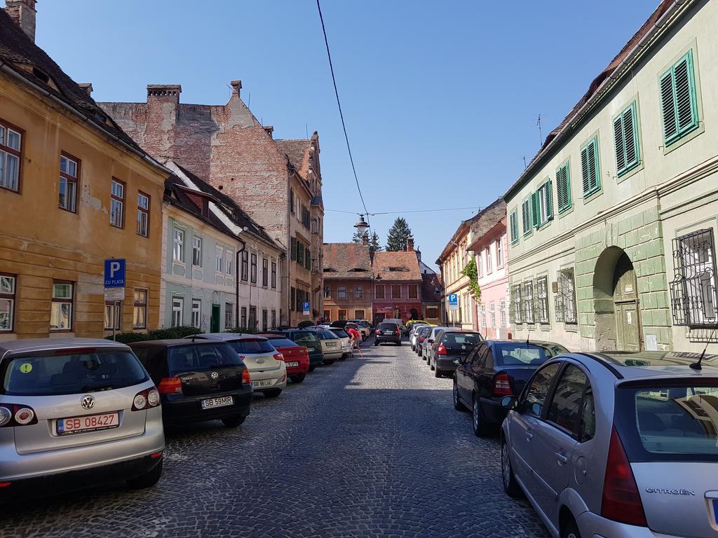 Luk Old Town Apartment Sibiu Eksteriør billede